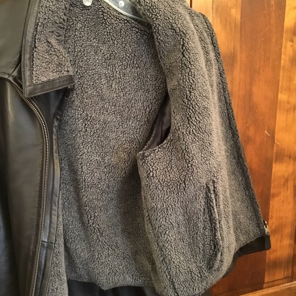 Man’s leather jacket - Picture 2 of 8